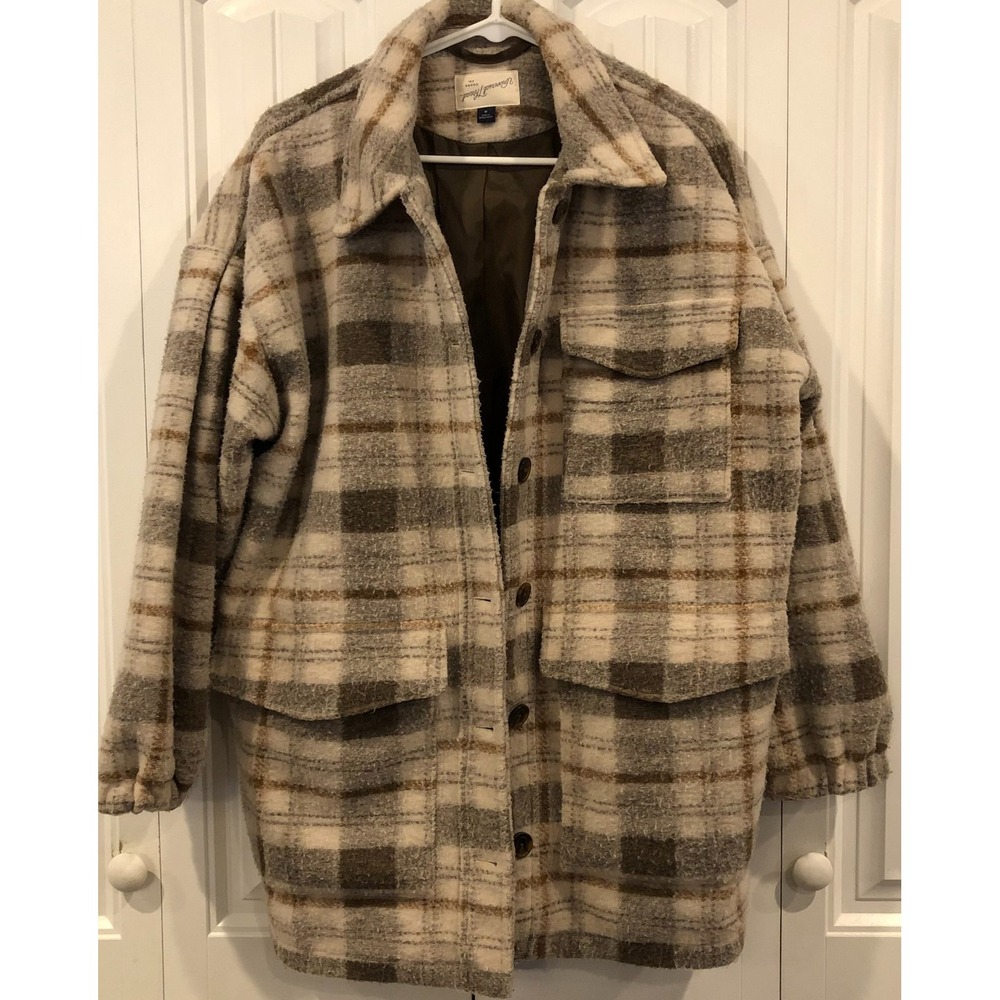 Universal Thread Women's M Plaid Shacket Jacket Button Up Flannel Oversized Boho